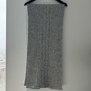 Aerie Grey Scarf